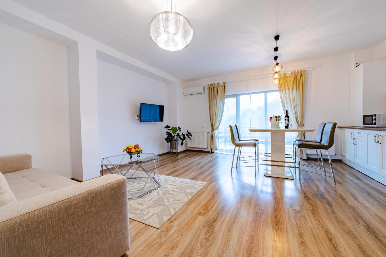 Yael Luxury Apartments 2 Buşteni Eksteriør billede