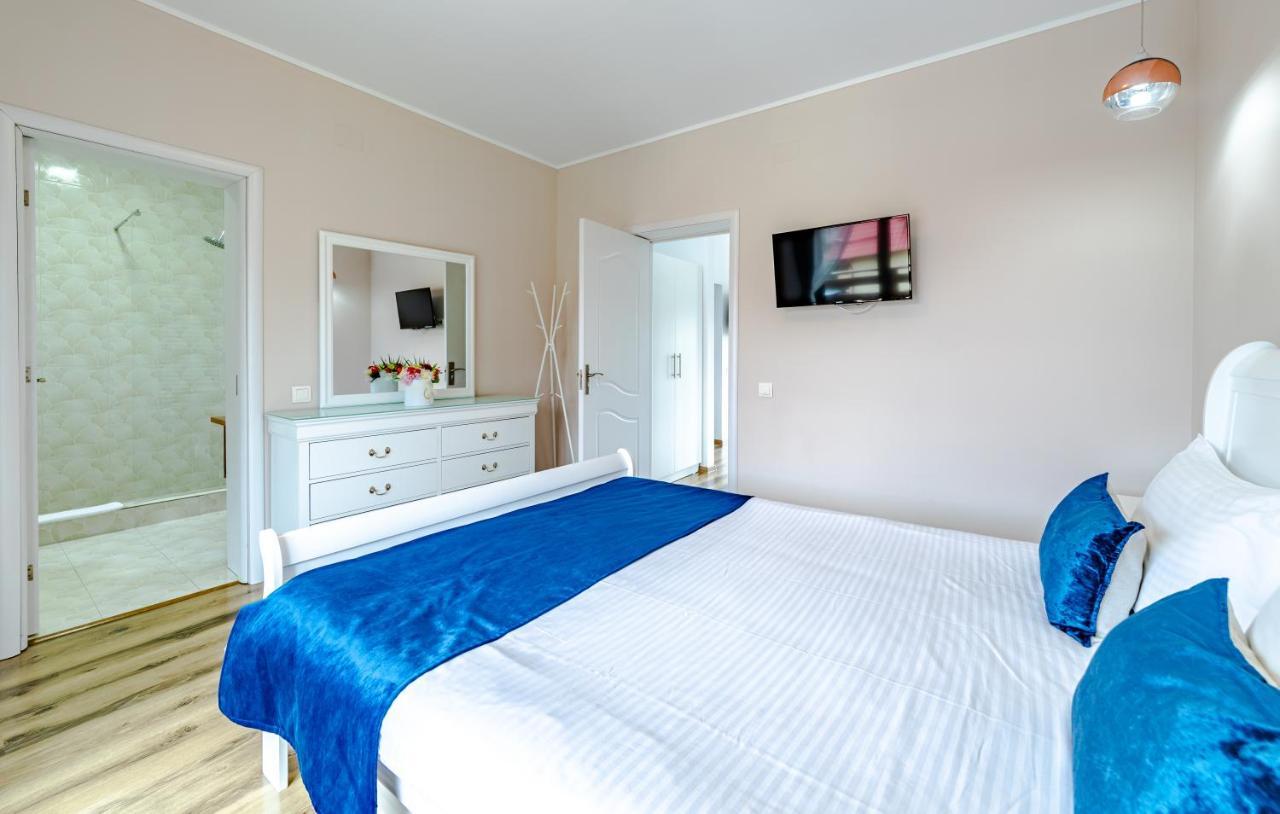 Yael Luxury Apartments 2 Buşteni Eksteriør billede