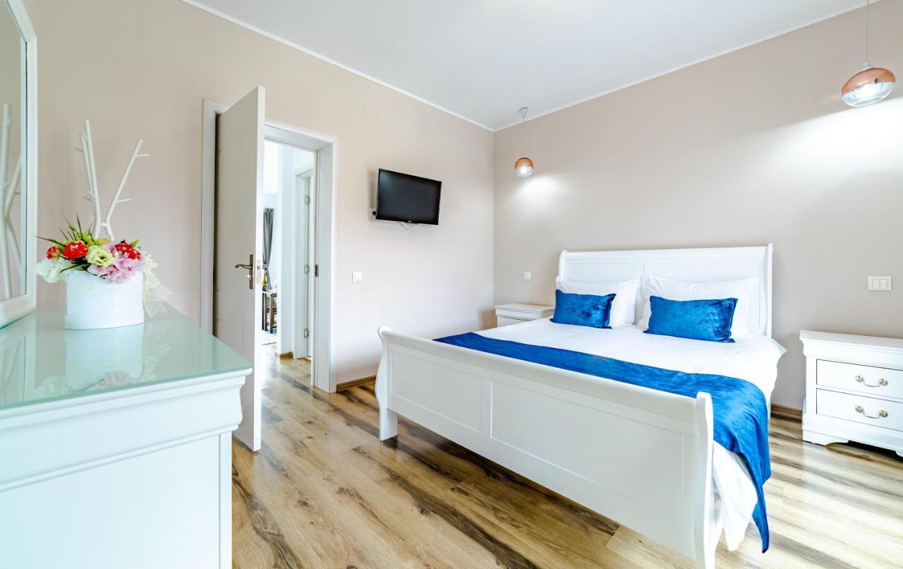 Yael Luxury Apartments 2 Buşteni Eksteriør billede