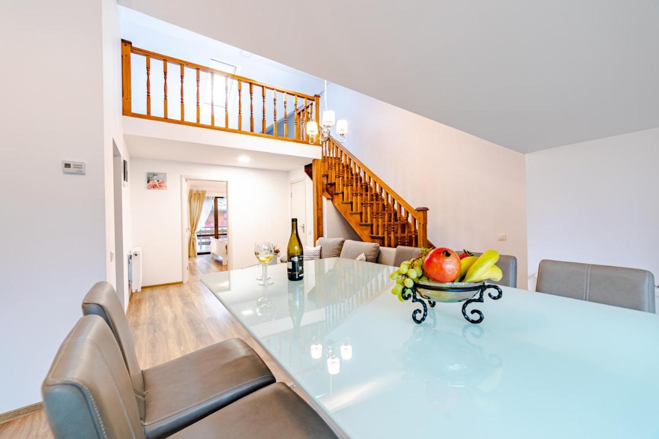 Yael Luxury Apartments 2 Buşteni Eksteriør billede