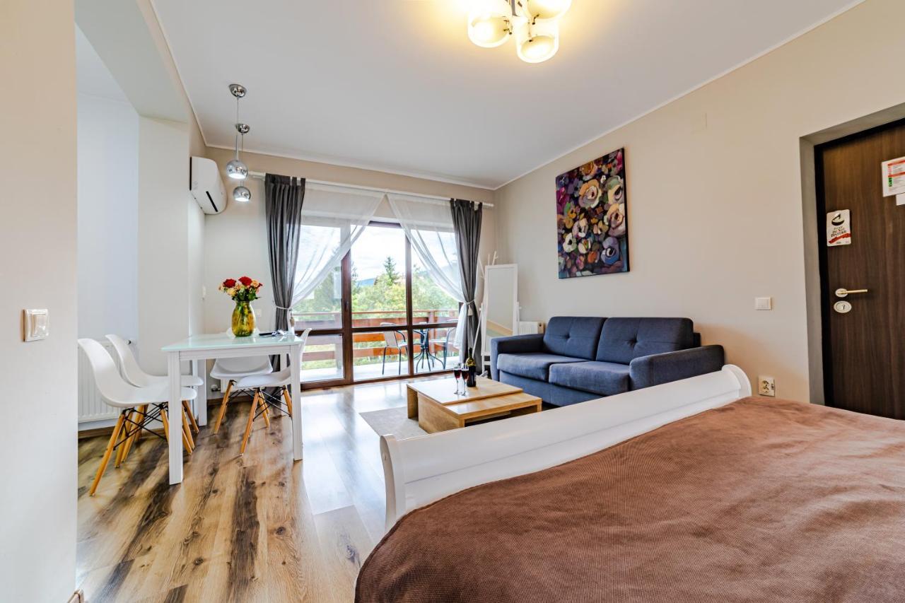 Yael Luxury Apartments 2 Buşteni Eksteriør billede