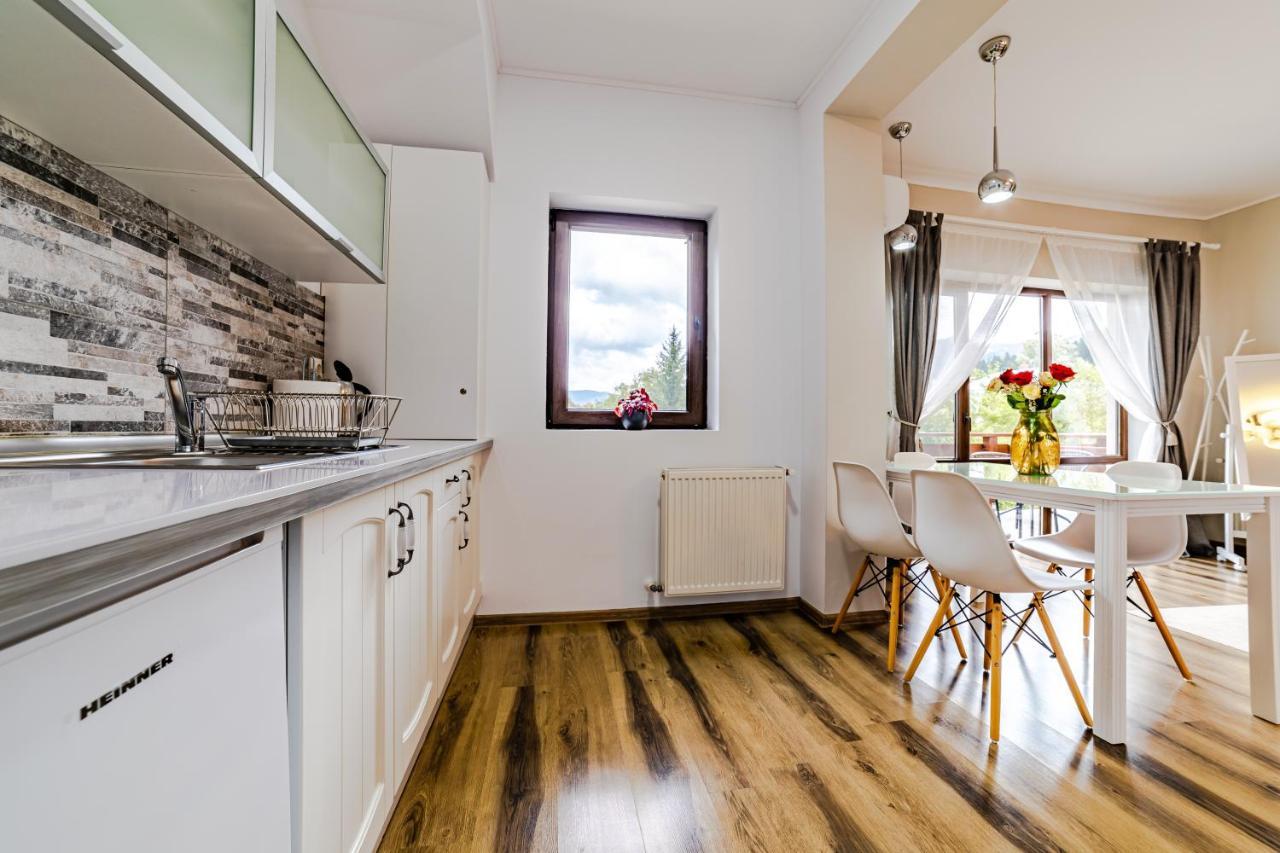 Yael Luxury Apartments 2 Buşteni Eksteriør billede