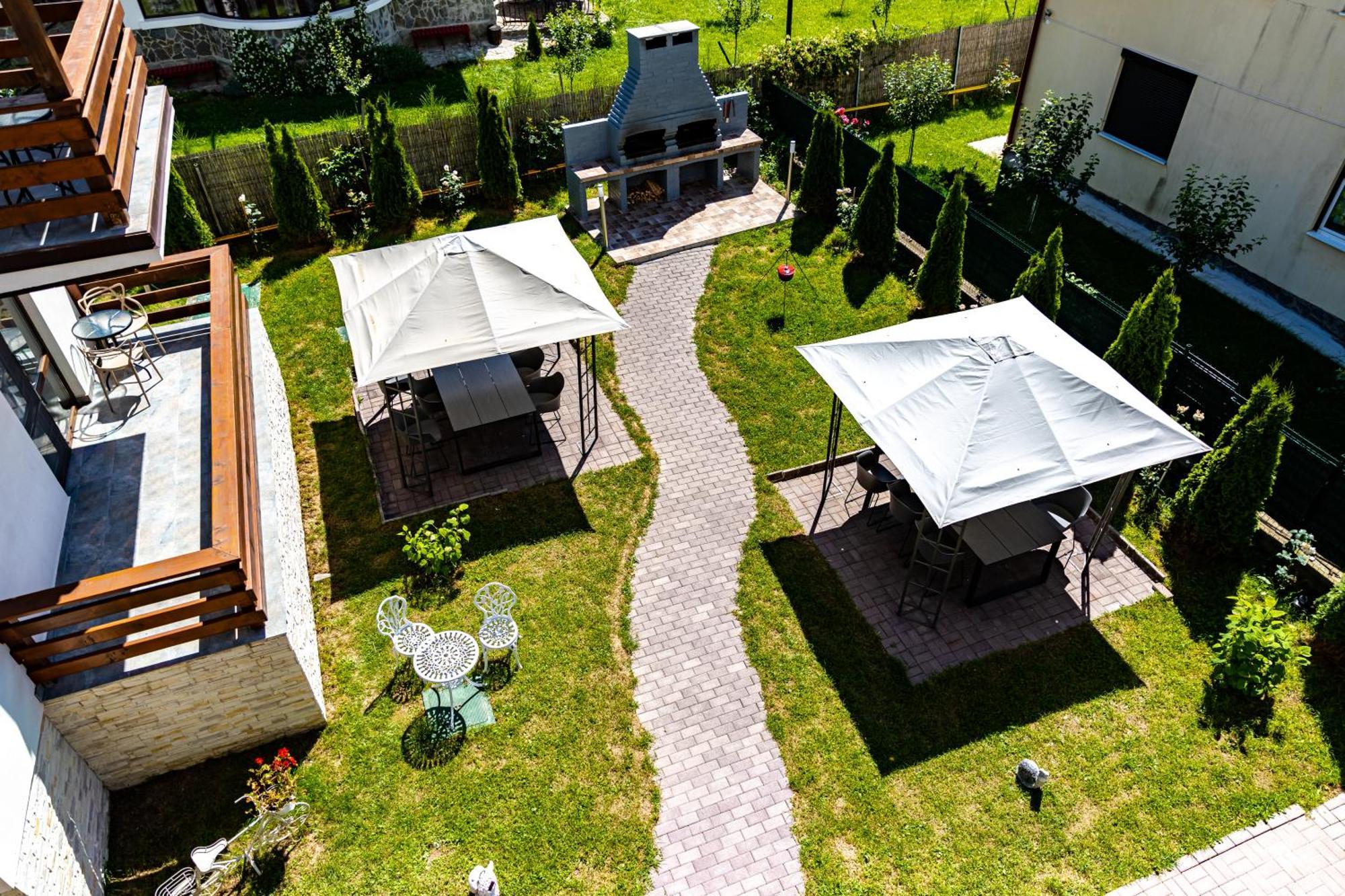 Yael Luxury Apartments 2 Buşteni Eksteriør billede